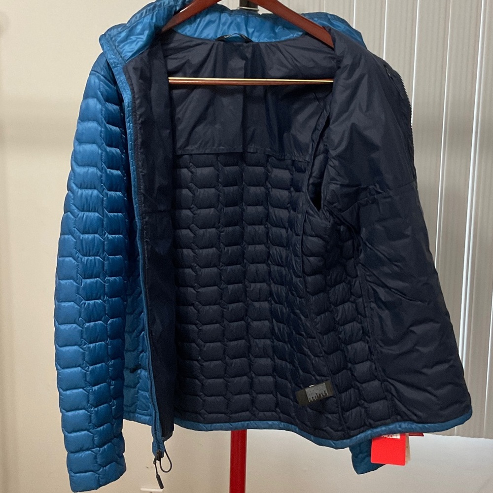 The North Face Men's Thermoball Jacket Size XL New Heron Blue TNF Slim Fit - Picture 8 of 10
